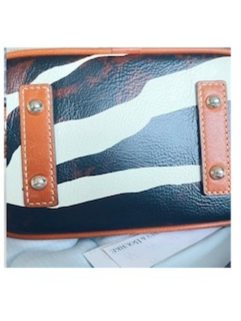 New Dooney & Bourke Zena Zebra Italian Leather Domed Crossbody Satchel Bag - Picture 6 of 12